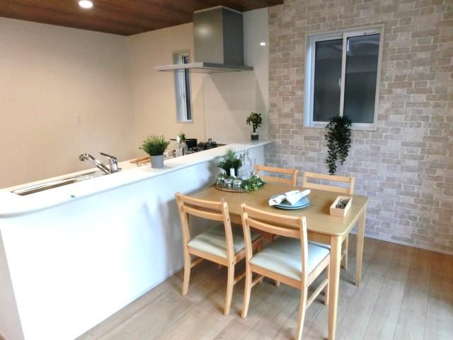 GOLD FOREST株式会社のアルバイト・バイト求人情報-02