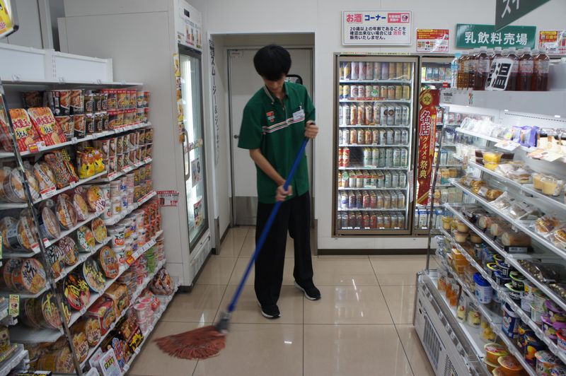 セブンイレブン三鷹むらさき橋通り店のアルバイト・バイト求人情報-04