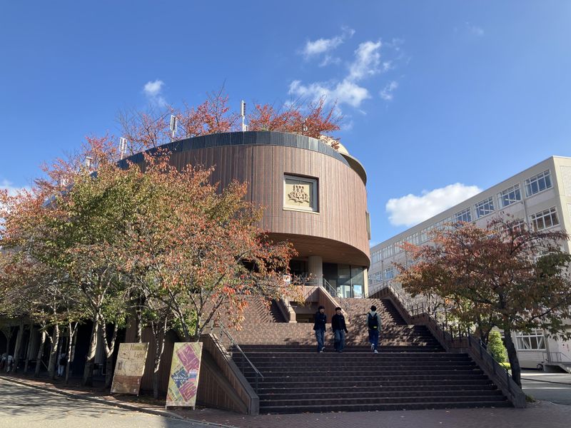 関西大学千里山キャンパス　凛風館2Fのアルバイト・バイト求人情報-01
