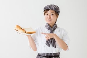 Bruno 東広島市手渡し可 普通車でパンの移動販売スタッフ