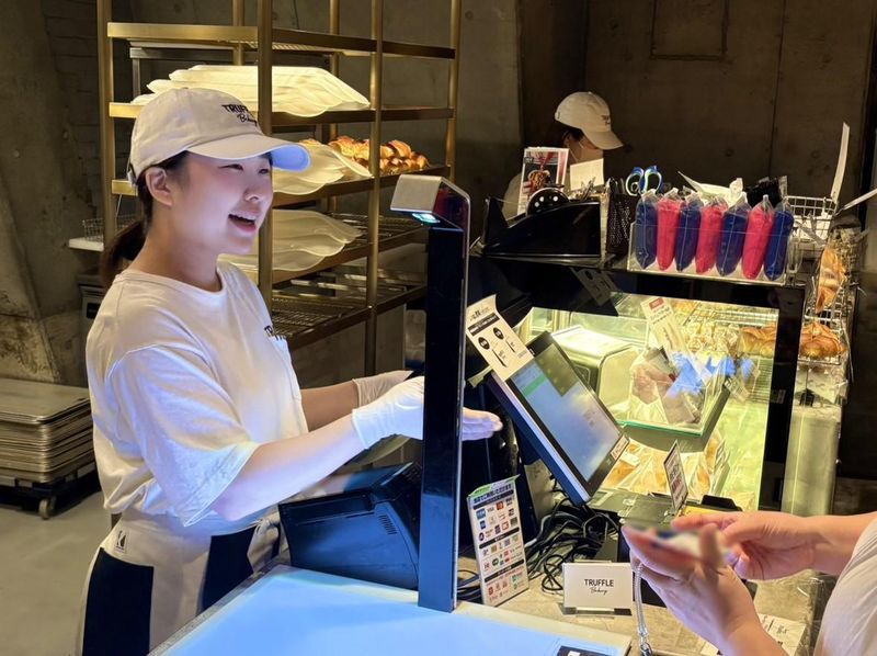 TruffleBAKERY各店のアルバイト・バイト求人情報-05