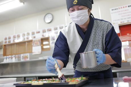 お持ち帰り寿司 カネキチ　西尾緑町店のアルバイト・バイト求人情報-03