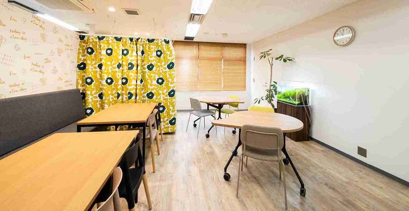 本部　管理部(経理関連)のアルバイト・バイト求人情報-06