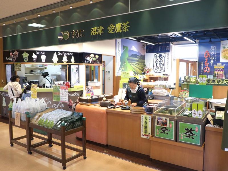 マルニ茶業　沼津みなと新鮮館内のアルバイト・バイト求人情報-02