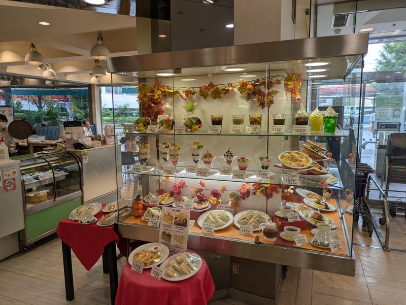 カフェ･ウプシロンのアルバイト・バイト求人情報-05