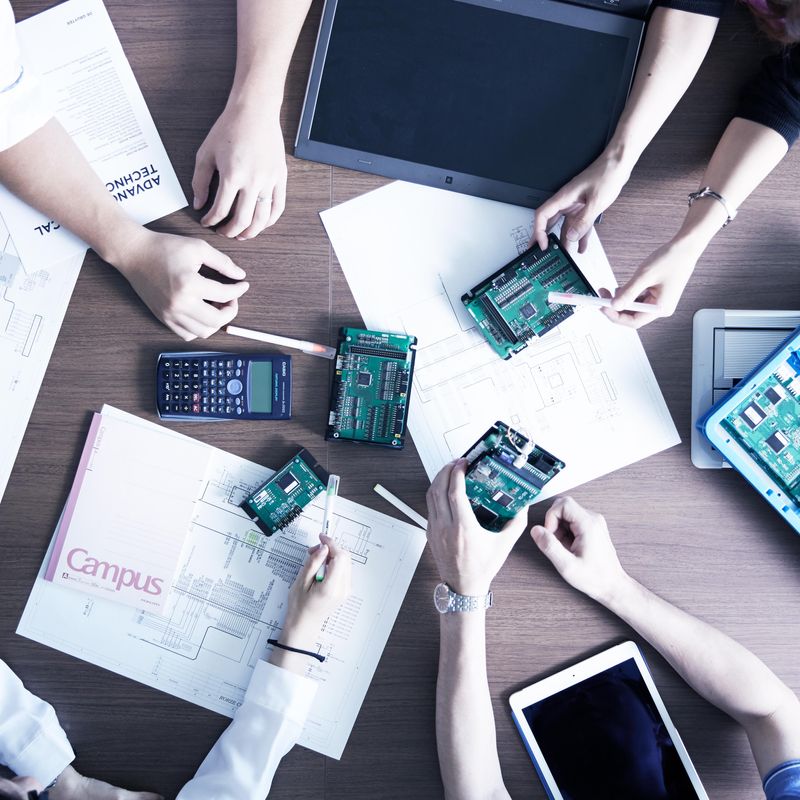 ローツェ株式会社