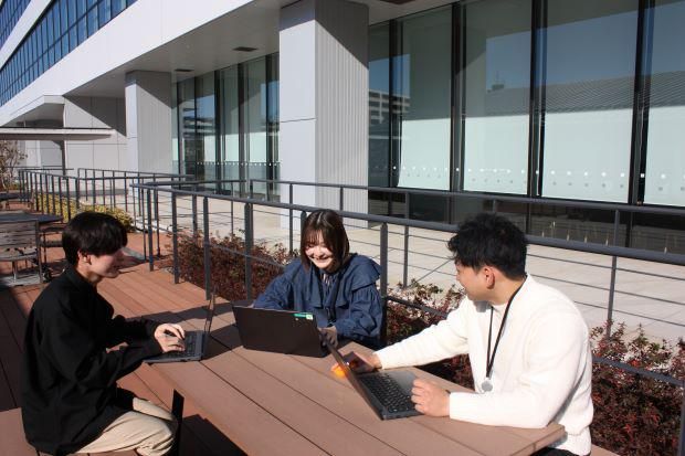 株式会社日立アドバンストシステムズ