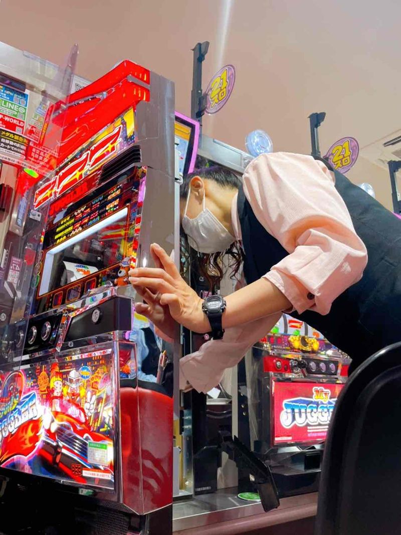 フィーバーみどり店のアルバイト・バイト求人情報-02