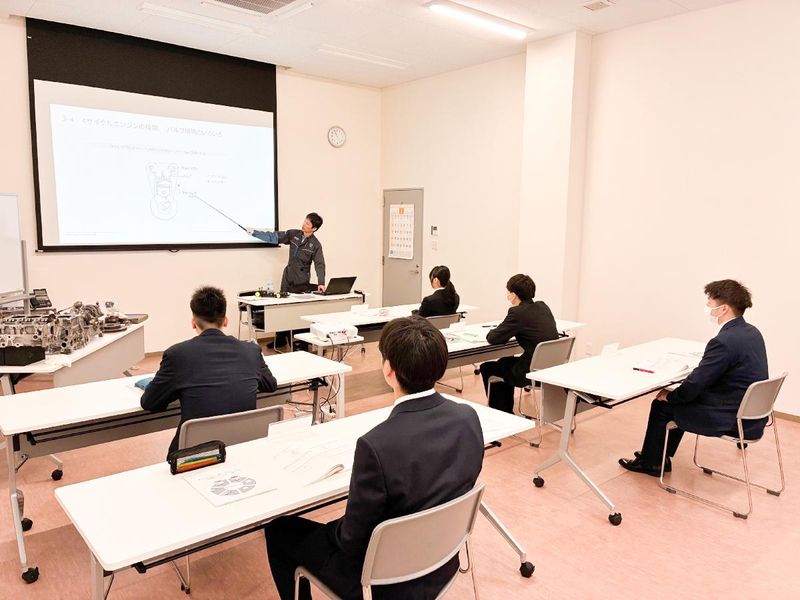 株式会社北陸マツダ 根塚店のアルバイト・バイト求人情報-04
