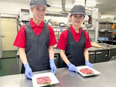 焼肉なべしま　与那原店の求人3