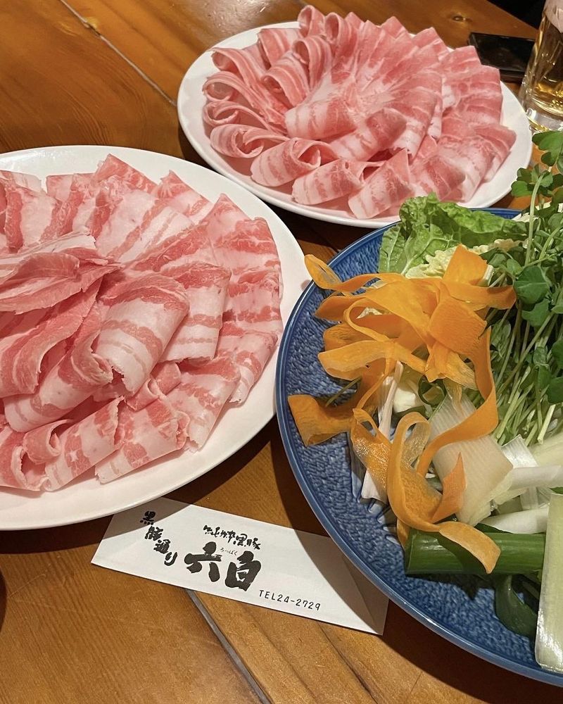 黒豚通り六白　大村店のアルバイト・バイト求人情報-02