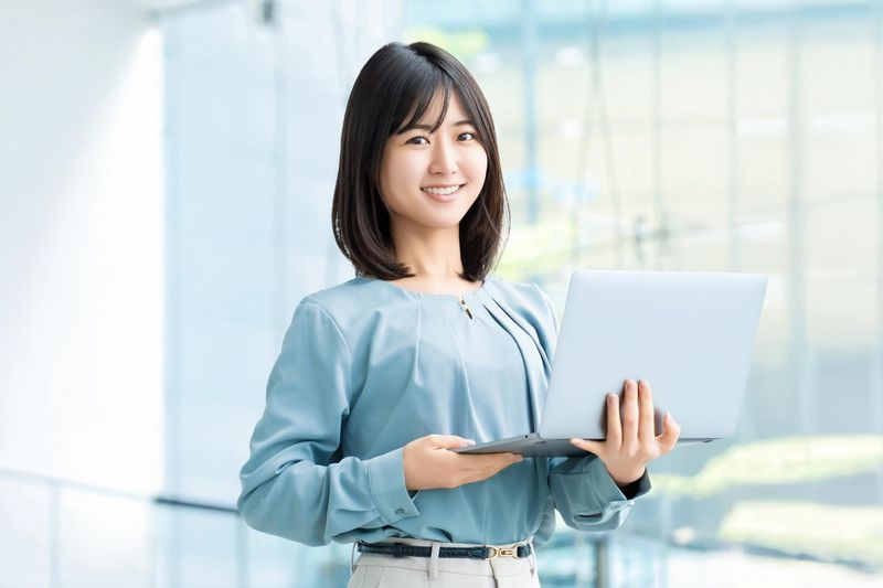 学校法人三幸学園　大阪ビューティーアート専門学校の派遣求人情報