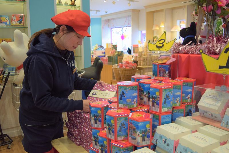 リサとガスパール タウン ショップのアルバイト・バイト求人情報-02