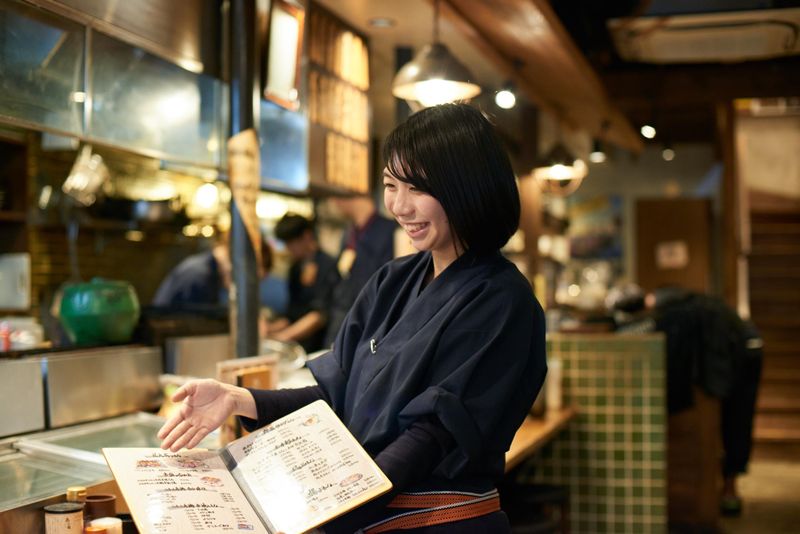 佐賀ふもと赤鶏 酒場髙しな 東京駅ガード下店のアルバイト・バイト求人情報-03