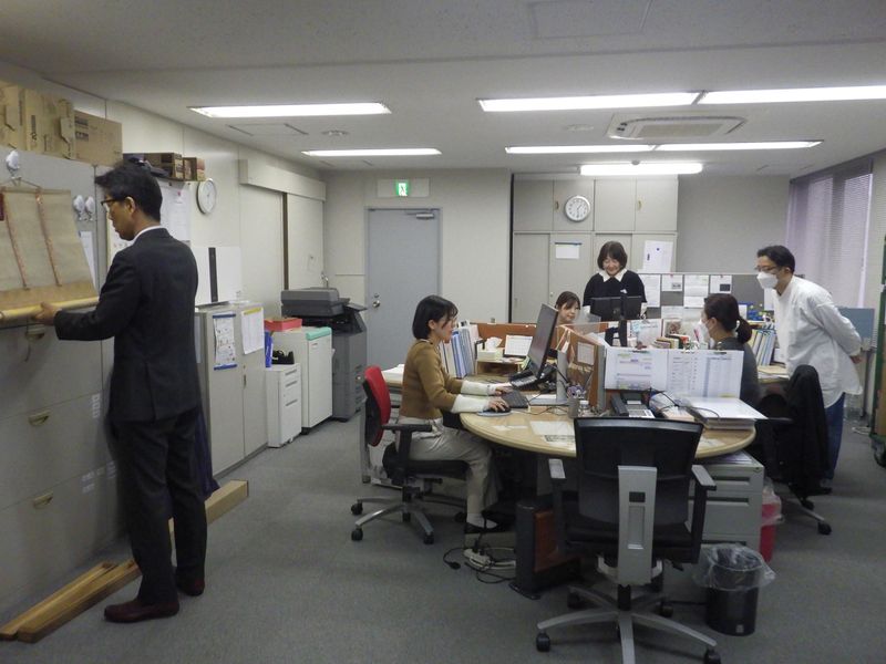 株式会社秋山画廊のアルバイト・バイト求人情報-02