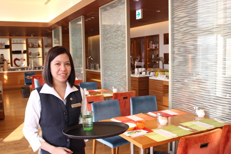 シェラトングランドホテル広島　ブリッジサービスのアルバイト・バイト求人情報-03