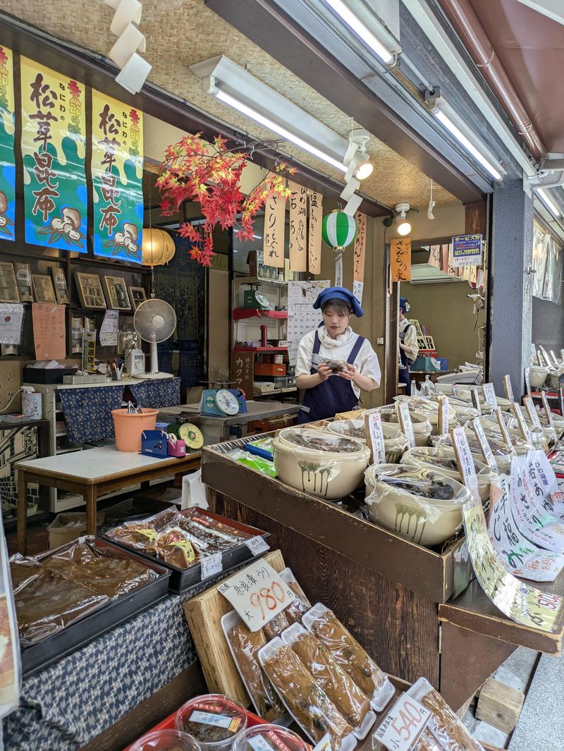 株式会社カクマン　石切佃煮漬物本舗のアルバイト・バイト求人情報-05