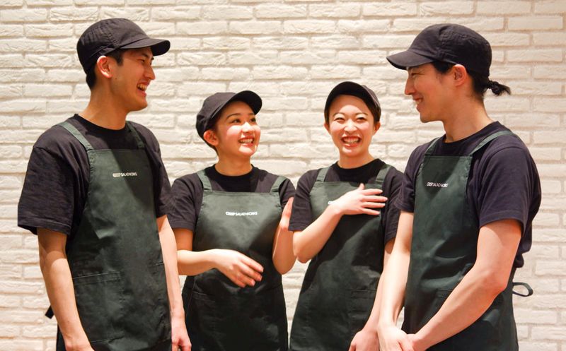 クリスプサラダワークス二子玉川店のアルバイト・バイト求人情報-02