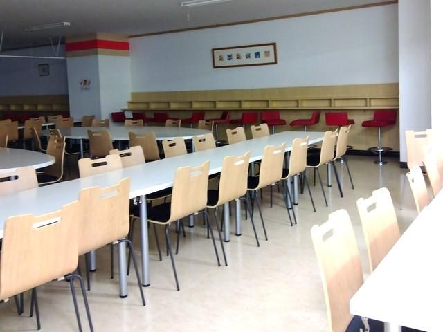 博多阪急従業員食堂内　コンビニのアルバイト・バイト求人情報-02
