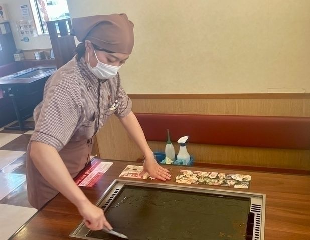 お好み焼きレストラン　どんどん亭　八幡穴生店のアルバイト・バイト求人情報-03