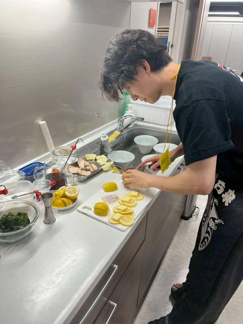 生しじみラーメン『オルニ』五反田店のアルバイト・バイト求人情報-02