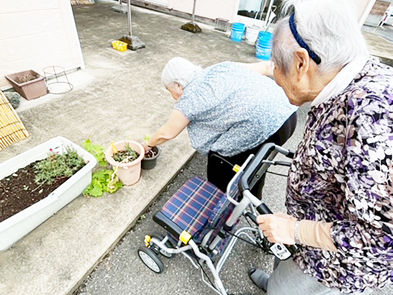 住宅型有料老人ホーム　ひまわり上佐野のアルバイト・バイト求人情報-03