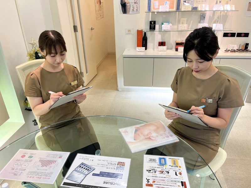 シミ・シワ・たるみケア専門店 椿~つばき~高岡店(ブランシェ高岡店)のアルバイト・バイト求人情報-03