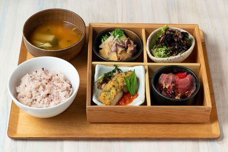 バルニバービ インターフェイス　バランス食堂&カフェアスショクのアルバイト・バイト求人情報-02