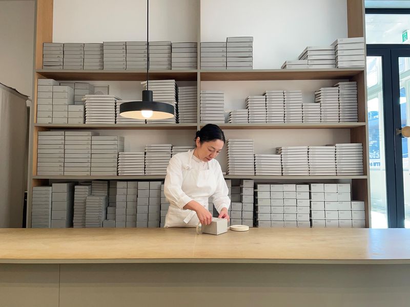yumiko iihoshi porcelain 代官山店(株式会社 yumiko iihoshi porcelain)のアルバイト・バイト求人情報-05