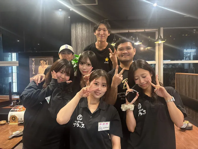 大衆肉酒場ブラック　梅田店のアルバイト・バイト求人情報