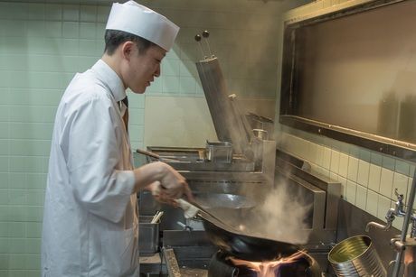 チャイナ梅の花　佐賀大和店の求人情報