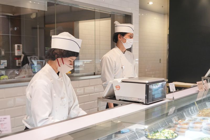 阪急梅田本店のアルバイト・バイト求人情報-05