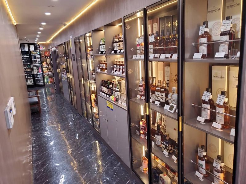 Rare Whisky Roppngiのアルバイト・バイト求人情報-03