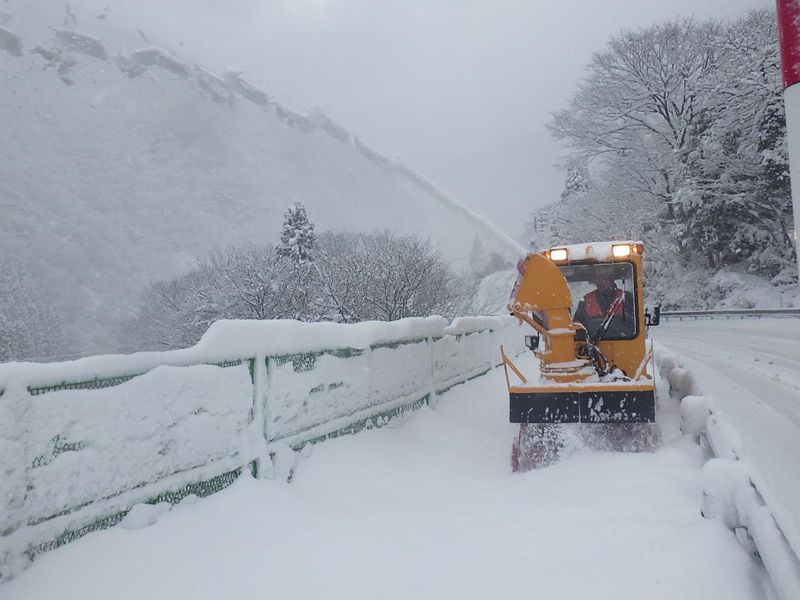 坂本土木株式会社のアルバイト・バイト求人情報-03