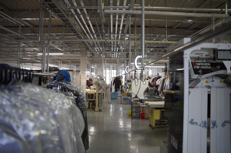 とみおかクリーニング本社工場のアルバイト・バイト求人情報-03