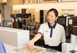 ドトールコーヒーショップ 青山外苑前店の求人2