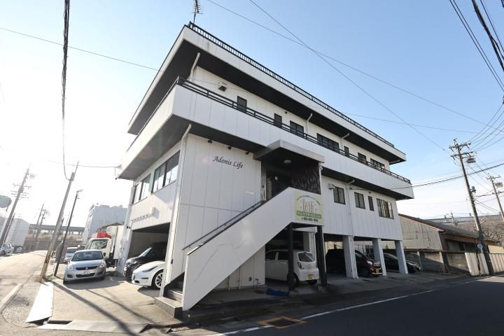 株式会社アドニスライフの求人・転職情報