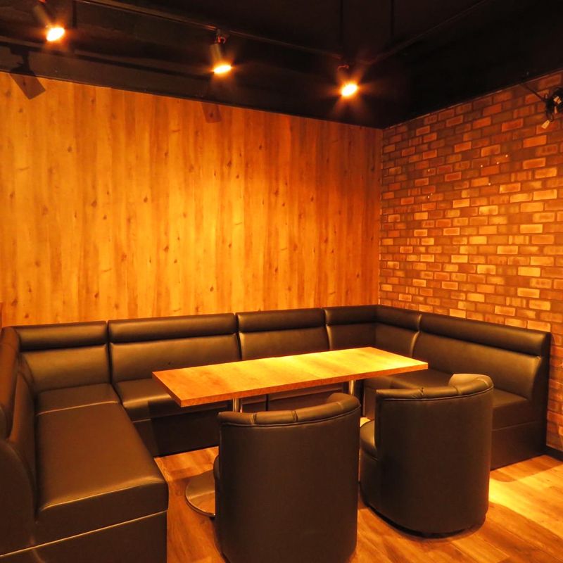 シーシャ&ダーツBAR D-fwmのアルバイト・バイト求人情報-03