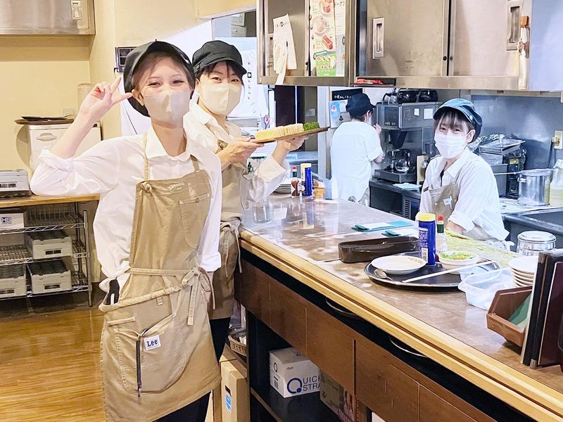 ダフネ珈琲館　烏森店のアルバイト・バイト求人情報-04