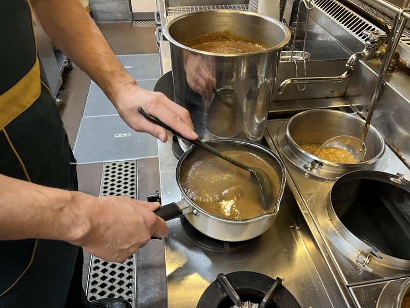 CoCo壱番屋 二俣川駅前店のアルバイト・バイト求人情報-04