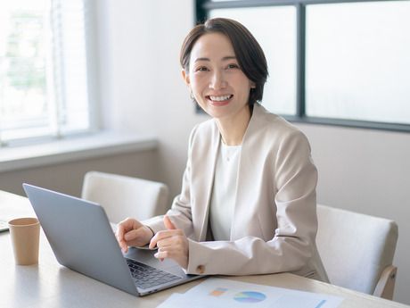 エステールホールディングス株式会社の求人・転職情報