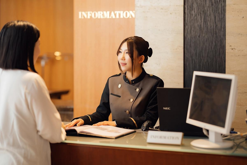 ホテル国際２１株式会社