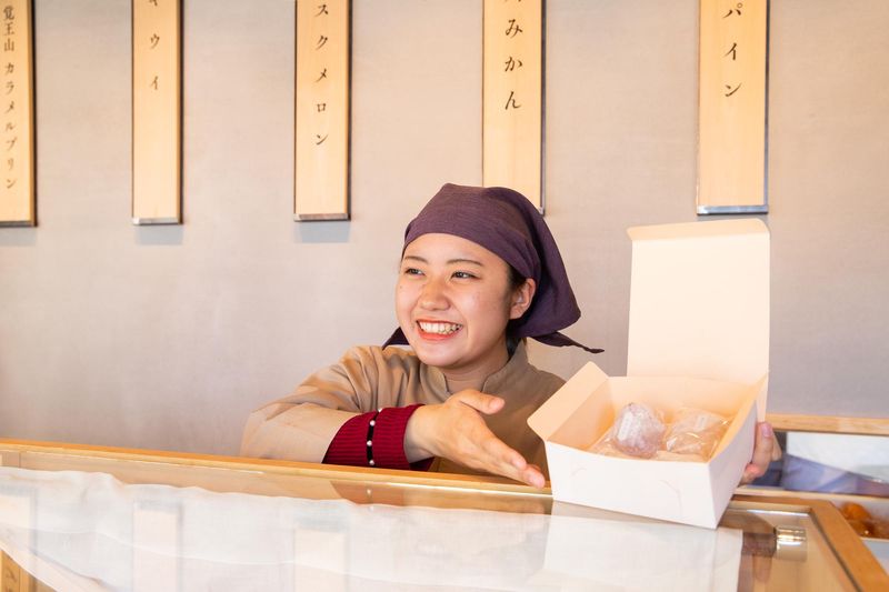覚王山フルーツ大福　弁才天　GINZASIX店のアルバイト・バイト求人情報-02