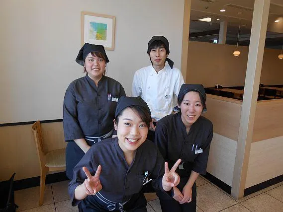 美味彩膳　大和香林坊店のアルバイト・バイト求人情報