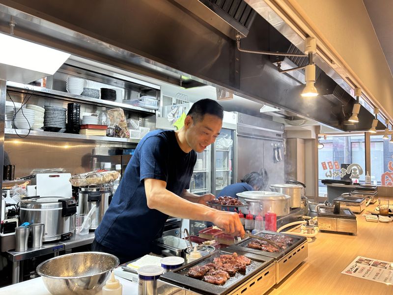 焼肉金ちゃん関内本店のアルバイト・バイト求人情報-04
