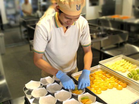 ウオクニ　職員食堂廿三日の求人3