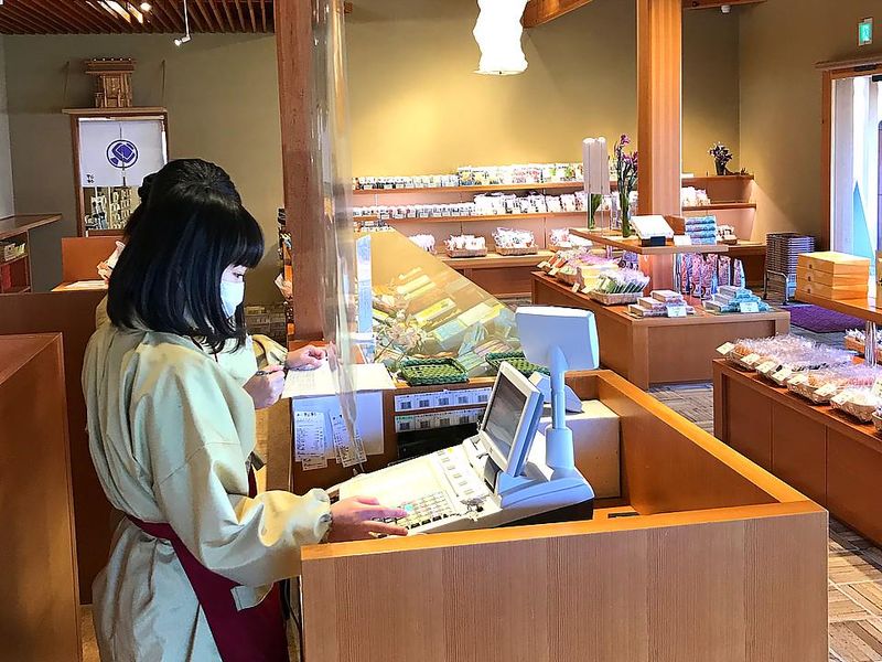 工場直売店のアルバイト・バイト求人情報-04