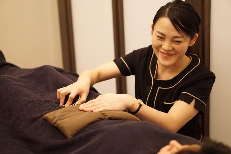 漢方サロン凛道大丸福岡天神店のアルバイト・バイト求人情報-04