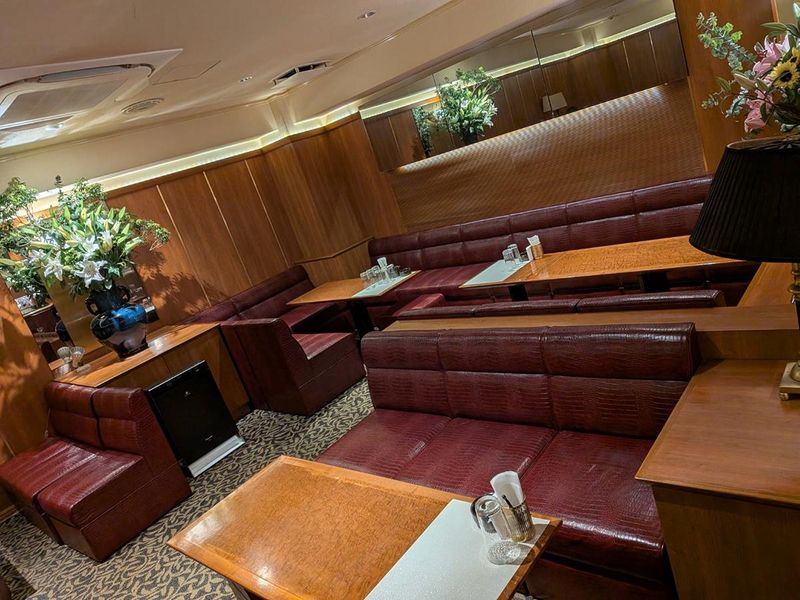 ラウンジ コレクションのアルバイト・バイト求人情報-02