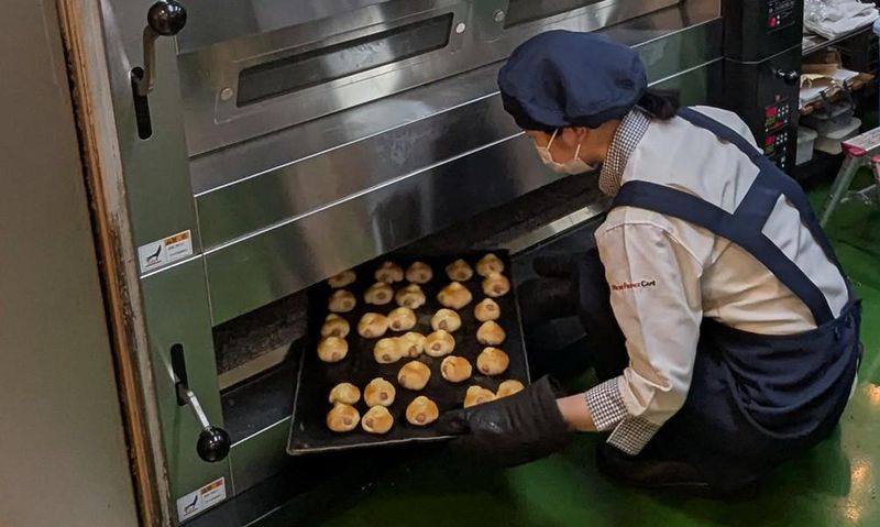 ヴィ・ド・フランス　レーヴ・ド・パリ　新天神地下街店のアルバイト・バイト求人情報-01